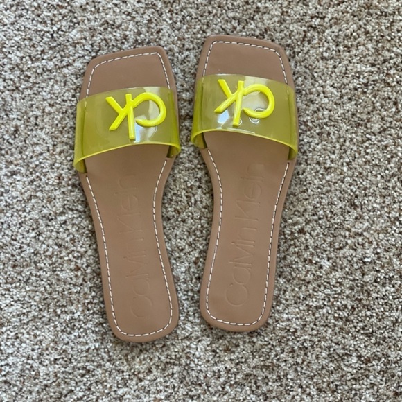 Calvin Klein Rebecca Flat Yellow Slides Size 7 Color Yellow - Picture 1 of 7